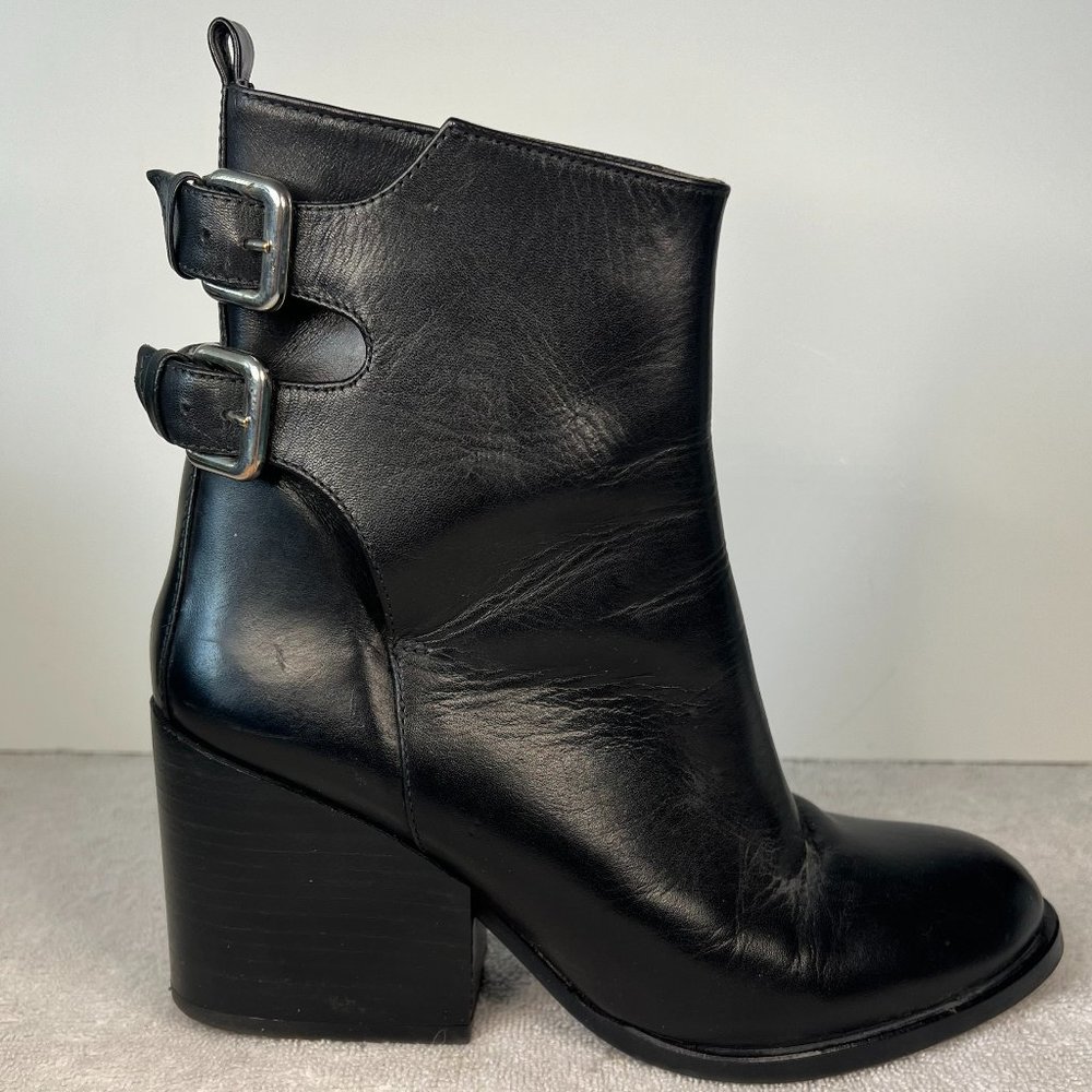 Zara Women Black Leather Stylish Buckle Boots Sz 6.5